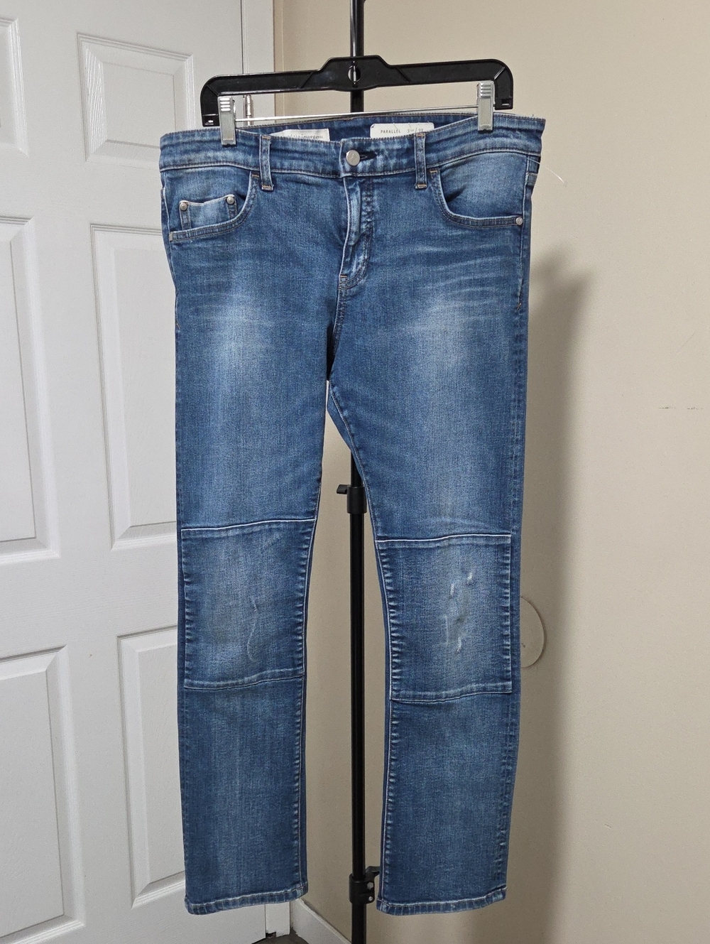 Anthropologie Pilcro Medium Blue Straight Leg Jeans